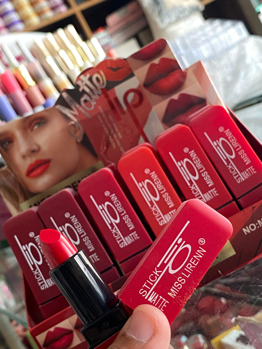 Perfect Matte Finish Lipstick: Your Ultimate Beauty Essential